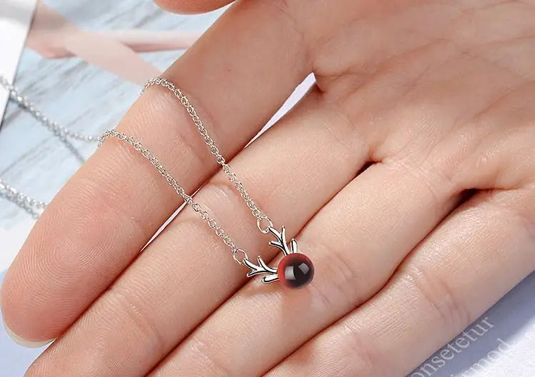 Trendy Christmas Deer Elk Pendant Necklace - Natural Garnet Platinum Plated Jewelry for Women