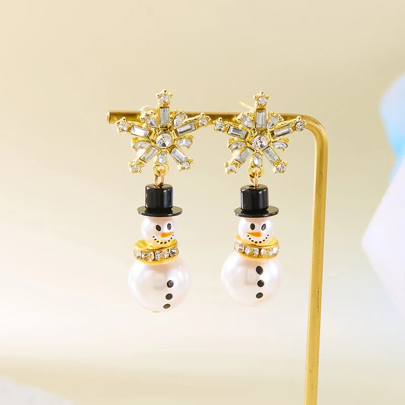 Elegant Snowman & Snowflake Zircon Pearl Earrings – Festive Shimmering Studs for Christmas Parties & Holiday Gifts 🎄❄️