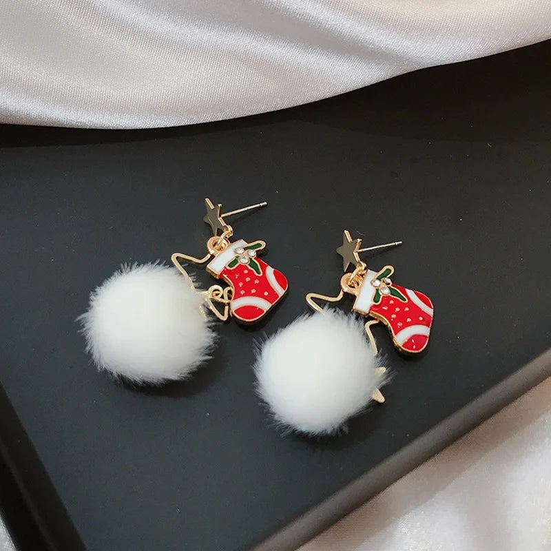 Charming Christmas Tree & Snowflake Tassel Earrings – Festive Asymmetric Holiday Jewelry for Women 🎅🎄✨