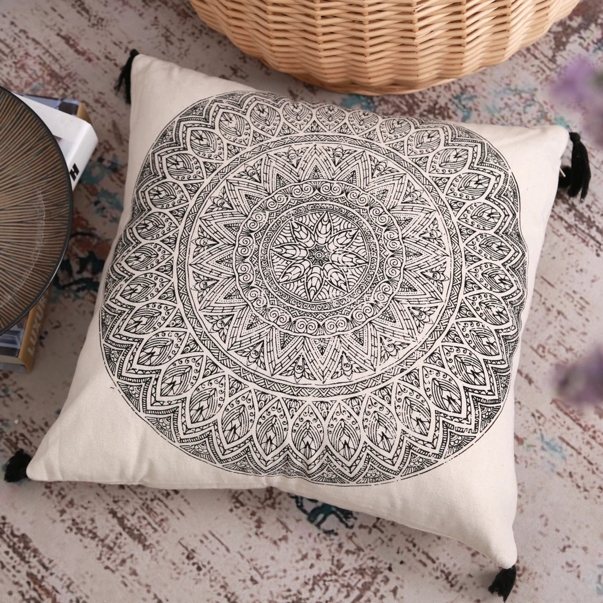 Moroccan Geometric Printed Pillow Cover – Decorative Pillow Case with Tassels for Couch, Sofa & Bedroom (18x18 Inch)