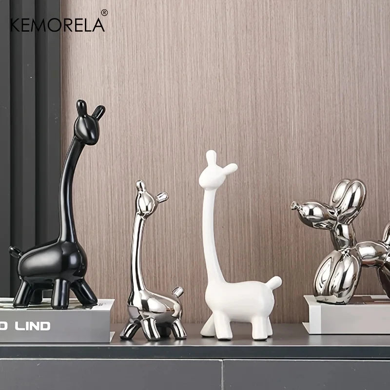 Modern Giraffe Ceramic Statue – Minimalist Animal Sculpture for Stylish Home & Office Decor 🦒✨