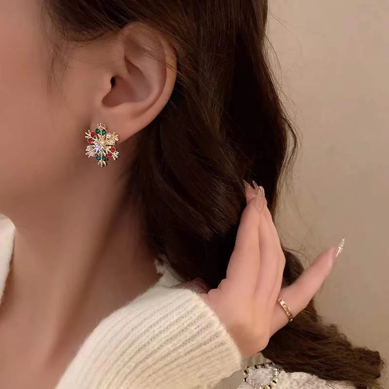 Sparkling Multicolor Snowflake Crystal Stud Earrings – Elegant Holiday Zircon Jewelry for Christmas Cheer