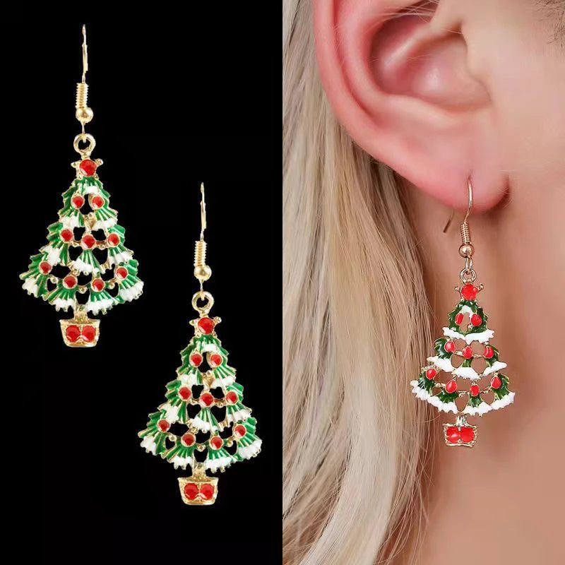 Charming Christmas Tree & Snowflake Tassel Earrings – Festive Asymmetric Holiday Jewelry for Women 🎅🎄✨